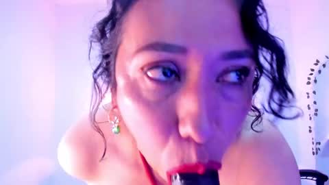 Snapshot of sharlot_montalvo chatting on October 1, 2:38 pm Sharlot online show from October 1, 2:38 pm