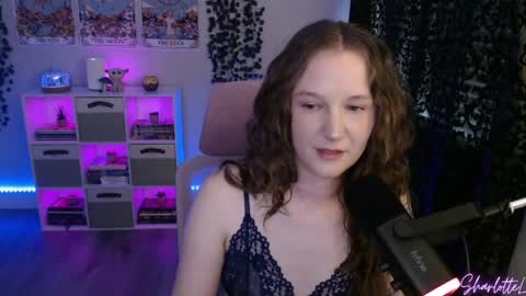 SharlotteL online show from April 11, 12:04 am