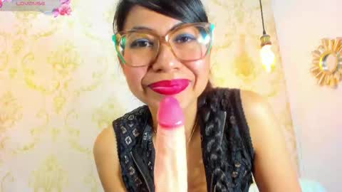 sharon_leather online show from October 17, 12:31 pm