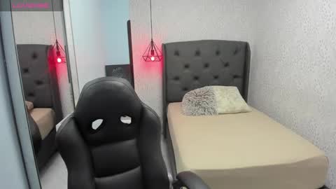 M A G N O  online show from February 9, 12:53 pm