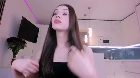 Snapshot of sharonforever chatting on October 4, 9:01 pm Sharon online show from October 4, 9:01 pm