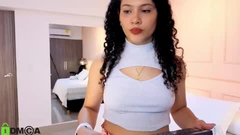 Snapshot of sharonn___ chatting on September 30, 4:12 am Sharon online show from September 30, 4:12 am