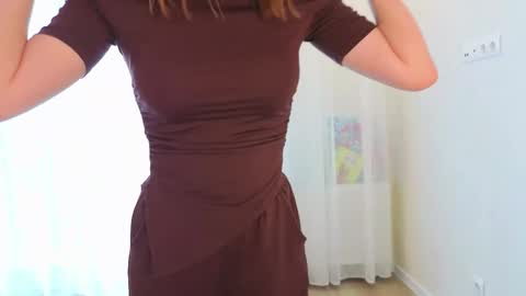 Snapshot of sharrimalagisi chatting on September 22, 10:08 am Miroslava online show from September 22, 10:08 am