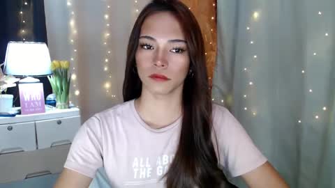 shawniee 3 online show from December 3, 3:15 am