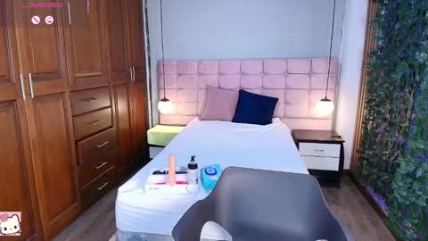 Shay Miller online show from March 3, 12:01 pm