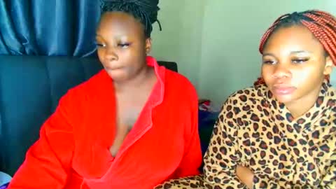 shee13 online show from October 21, 4:50 am