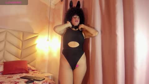Snapshot of sheeylopez chatting on October 21, 2:05 am sheeylopez online show from October 21, 2:05 am