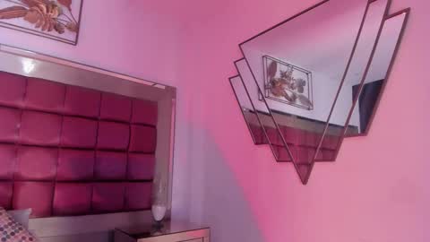 Shego  online show from November 20, 1:15 am