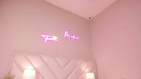 sheila__x online show from April 15, 6:44 pm