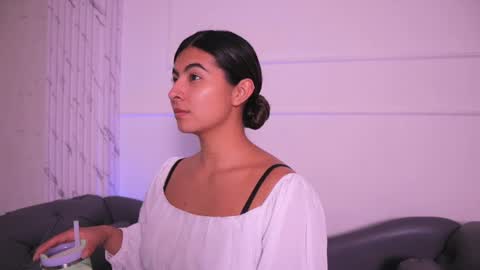 Snapshot of shelleymorell chatting on October 7, 2:35 pm Transmission schedule Monday - Friday 715 am to 200 pm time Colombia online show from October 7, 2:35 pm