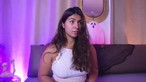 Snapshot of shelleymorell chatting on October 16, 2:49 pm Transmission schedule Monday - Friday 715 am to 200 pm time Colombia online show from October 16, 2:49 pm