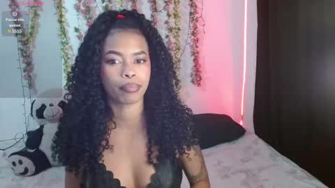 Snapshot of shenna_brunette_ chatting on September 23, 8:48 pm Shenna online show from September 23, 8:48 pm