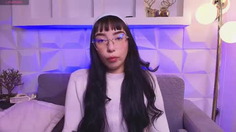 mia online show from March 4, 11:07 am