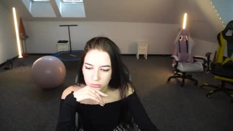 Sheryl online show from October 10, 10:54 am