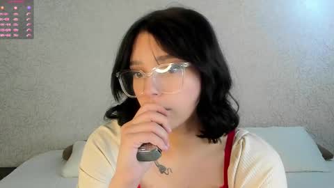 Iris online show from December 5, 12:03 pm