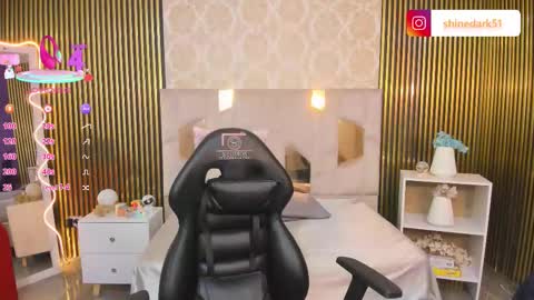 shinedark_tay online show from September 13, 3:20 am