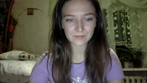Snapshot of shining_pearl chatting on September 17, 8:34 pm Jesica online show from September 17, 8:34 pm