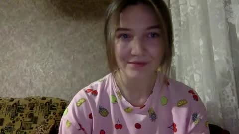 Snapshot of shining_pearl chatting on February 27, 9:58 pm Jesica online show from February 27, 9:58 pm