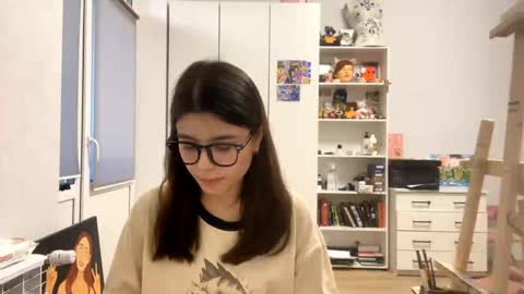 Marie online show from April 5, 2:47 pm