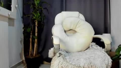 Snapshot of shooter_boy_ chatting on October 12, 4:38 am Shooter online show from October 12, 4:38 am
