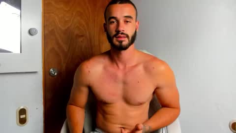 Snapshot of shooter_boy_ chatting on September 14, 4:04 am Shooter online show from September 14, 4:04 am