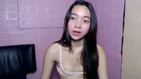 Snapshot of shopa_xiana chatting on February 13, 10:33 pm shopa_xiana online show from February 13, 10:33 pm