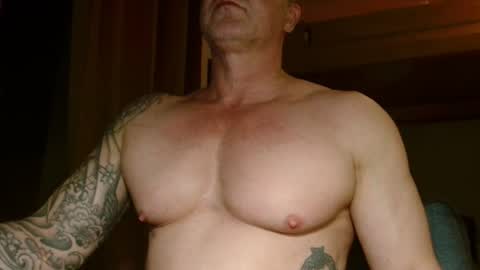 Snapshot of show_on_for_you chatting on October 16, 7:56 pm show_on_for_you online show from October 16, 7:56 pm