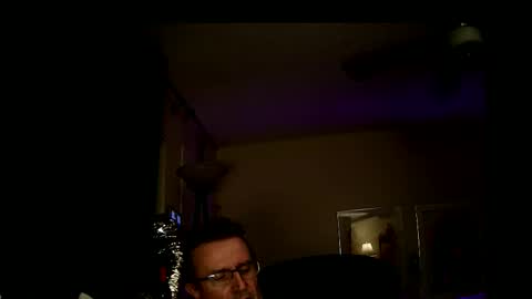Snapshot of shrewtamer chatting on October 10, 3:23 am shrewtamer online show from October 10, 3:23 am