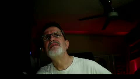 Snapshot of shrewtamer chatting on March 11, 3:36 am shrewtamer online show from March 11, 3:36 am