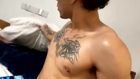 shurthingxx online show from January 15, 10:49 am