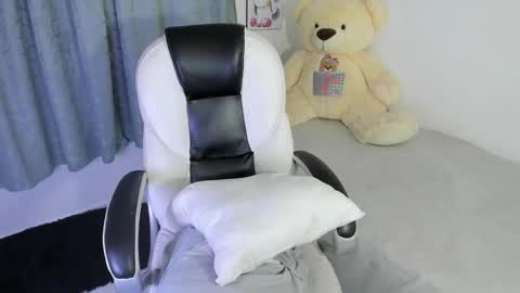 Snapshot of shy_angel4 chatting on March 11, 4:51 am Nahomy online show from March 11, 4:51 am