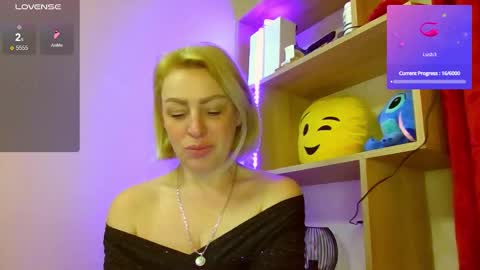 shy_girl80 online show from March 11, 5:16 pm