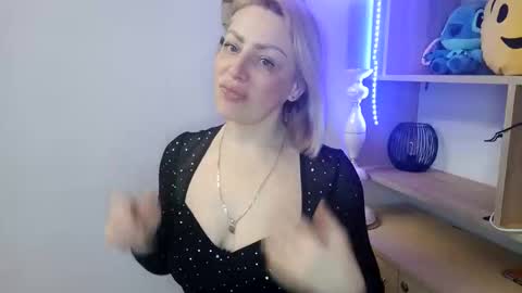 shy_girl80 online show from March 24, 6:25 pm