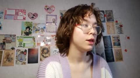 Snapshot of shy_kiss_twinkle_bloop chatting on September 9, 2:50 pm Milena online show from September 9, 2:50 pm