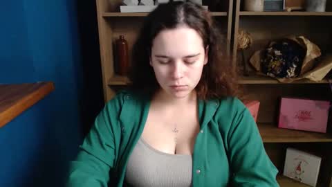 shy_lil online show from October 8, 10:21 am