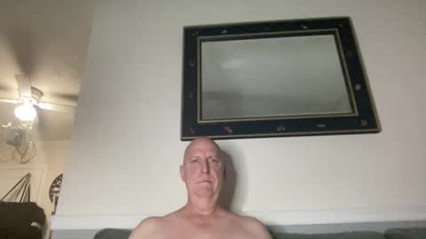 shy_one_cam online show from December 14, 11:49 am