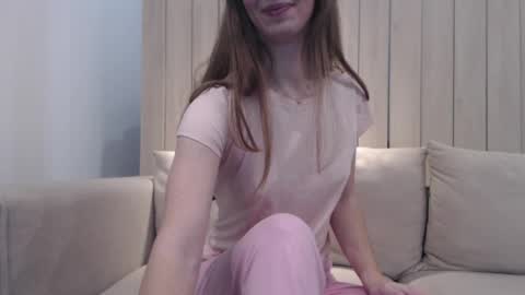 Snapshot of shy_schoolgirl_ chatting on March 3, 4:26 pm shy_schoolgirl_ online show from March 3, 4:26 pm