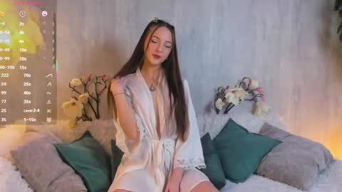 Snapshot of shy_starlight chatting on February 12, 2:43 pm Melanie online show from February 12, 2:43 pm