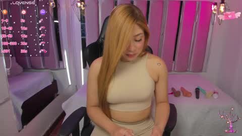 shygoddess_69 online show from October 5, 8:49 pm