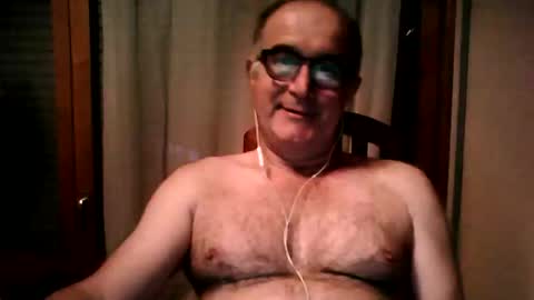 shymmy10 online show from April 19, 3:29 am