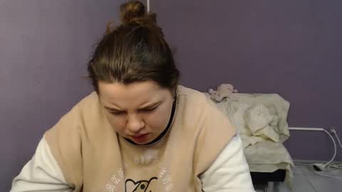 Snapshot of shyness_girl chatting on October 18, 7:23 am Bethany online show from October 18, 7:23 am