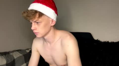 Tom and Betty online show from December 24, 3:16 pm