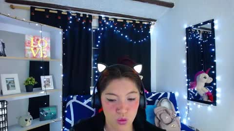 sian online show from March 3, 3:32 pm