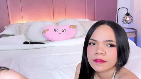 Siara and Zoe tattoo online show from March 30, 11:38 pm