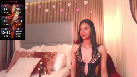 Snapshot of sienna_blake_ chatting on February 24, 8:58 pm Sienna Blake online show from February 24, 8:58 pm