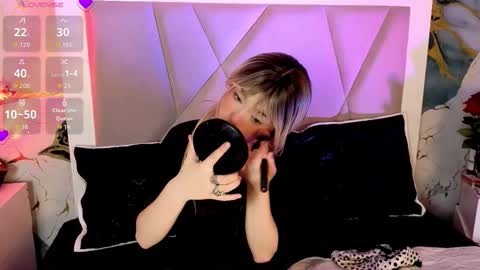 Sienna Desieree online show from March 16, 12:20 pm