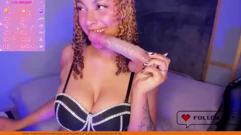 Snapshot of sienna_lux chatting on October 6, 1:18 pm sienna_lux online show from October 6, 1:18 pm