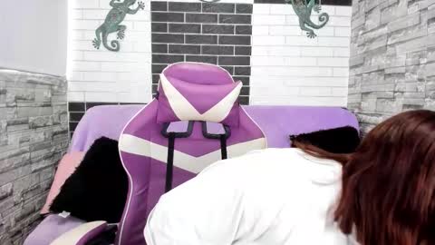 sienna_lux01 online show from March 4, 3:31 pm