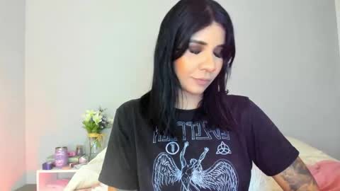 siirena online show from December 20, 5:53 pm