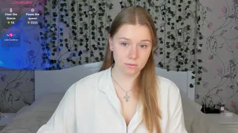 Chloe online show from November 24, 4:55 am